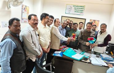 शिक्षा विभाग में पदोन्नति लंबित,व्यवस्था प्रभावित,टीचर्स एसोसिएशन ने सौंपा ज्ञापन