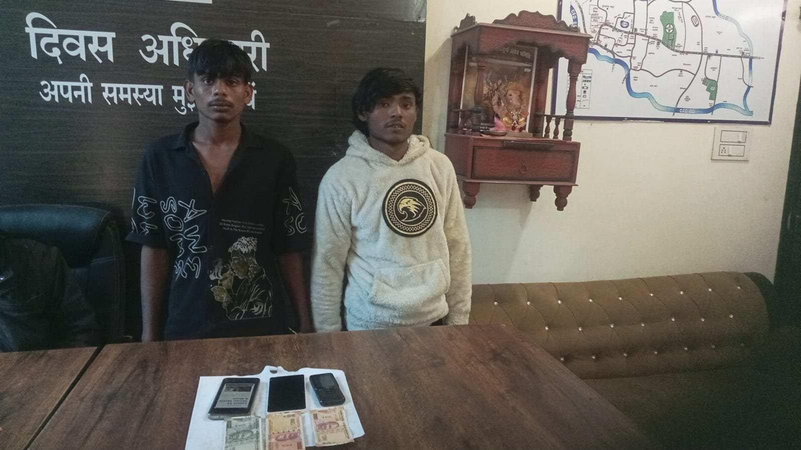 रामायण पाठ से लौटते व्यक्ति से लूटपाट.. पुलिस ने गिरोह को दबोचा…दो नाबालिग शामिल