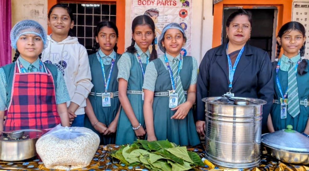 बसंत उत्सव में सजा बाल मेला, बच्चों की प्रतिभा और आत्मविश्वास का रंगीन मंच