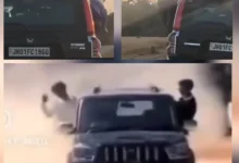 कोतवाली थाना क्षेत्र की सड़कों पर मौत का नंगा नाच: चलती कार से लटकते युवक, हाथ में बोतल—कानून को खुली चुनौती