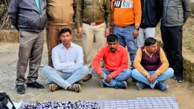 नशे की जब्ती पर तालियां, मगर सच अधूरा—झारखंड से रामानुजगंज तक किसकी शह पर पहुंचा ज़हर? नशे की जब्ती पर तालियां, मगर सच अधूरा—झारखंड से रामानुजगंज तक किसकी शह पर पहुंचा ज़हर?