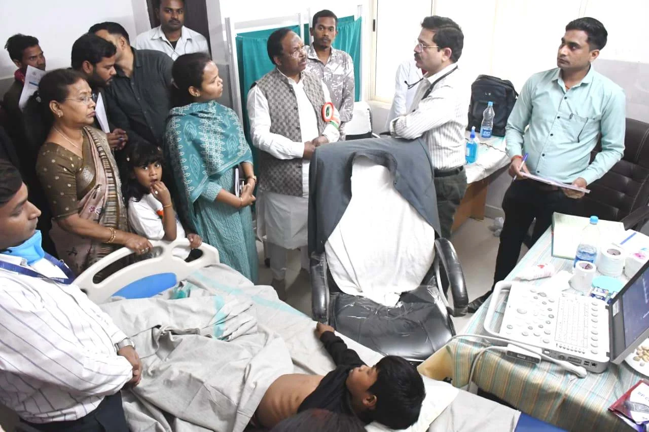 बडी खबर: 448 की जांच, 20 बच्चों में हृदय रोग की पुष्टि.. शिविर में खुलासा…, गंभीर मरीजों रायपुर रेफर