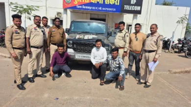 नशे में थार दौड़ाते, हाथ में चाकू लहराते..एक्सीडेंट के बाद भागते ..तीन गिरफ्तार