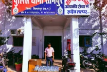 आदतन कोचिया गिरफ्तार… रेड में हज़ारों रुपयों की शराब बरामद…ज़ब्त हुई गाड़ी आदतन कोचिया गिरफ्तार… रेड में हज़ारों रुपयों की शराब बरामद…ज़ब्त हुई गाड़ी