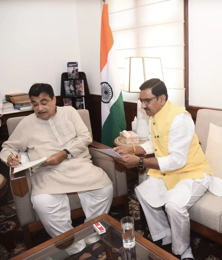 जाम मुक्त बिलासपुर की दिशा में ऐतिहासिक कदम..32 किमी रिंग रोड पर केंद्र की हरी झंडी.. केंद्रीय मंत्री तोखन की पहल पर लगी गडकरी  की मुहर