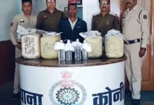 अवैध शराब नेटवर्क पर करारा वार— 55 लीटर कच्ची महुआ शराब के साथ तस्कर गिरफ्तार