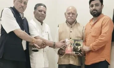 केशव शुक्ला की कृति “माँ अरपा” और “मुई मरजानी” सदाशिव राव तक पहुंची केशव शुक्ला की कृति “माँ अरपा” और “मुई मरजानी” सदाशिव राव तक पहुंची