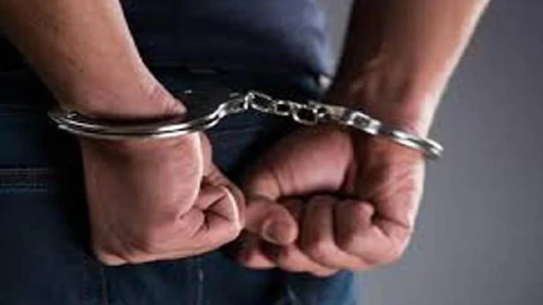 Ambikapur Gun Robbery Arrest: बैंक गार्ड से लिफ्ट देने के बहाने बंदूक लूटने वाला शातिर गिरफ्तार, जशपुर के कांसाबेल से हुई बरामदगी