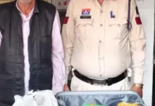 बैग में छिपाकर ले जा रहा था नशा, गोलबाजार में 6 किलो गांजा के साथ गिरफ्तारी