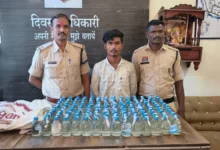 ई-रिक्शा में भरकर ले जा रहे थे अवैध शराब, सरकण्डा पुलिस की रेड