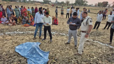 रहस्यमयी मौत:  दोपहर में घर से निकला.. कुछ देर बाद खेत में मिली लाश