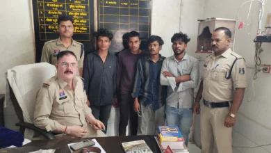 राहगीर से मारपीट कर नगदी लूटी, CCTV नहीं मुखबिर बना सुराग—4 आरोपी गिरफ्तार