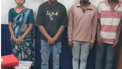 पति की हत्या: सड़क हादसे का नकाब उतरा, पत्नी और तीन आरोपी गिरफ्तार