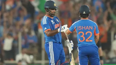 IND vs NZ Final: वर्ल्ड कप फाइनल में टीम इंडिया का धमाका, न्यूजीलैंड के खिलाफ बनाया रनों का हिमालय, तोड़ दिए क्रिकेट जगत के कई बड़े रिकॉर्ड