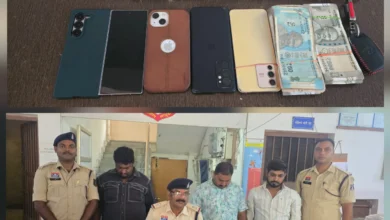 चलती कार में IPL सट्टा: सिरगिट्टी पुलिस की घेराबंदी, 17 लाख की जब्ती चलती कार में IPL सट्टा: सिरगिट्टी पुलिस की घेराबंदी, 17 लाख की जब्ती