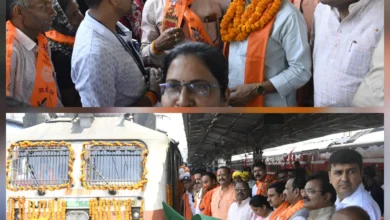 आस्था की पटरियों पर रवाना हुआ विश्वास: केन्द्रीय मंत्री की हरी झंडी..850 श्रद्धालु रामलला के दरबार की ओर आस्था की पटरियों पर रवाना हुआ विश्वास: केन्द्रीय मंत्री की हरी झंडी..850 श्रद्धालु रामलला के दरबार की ओर