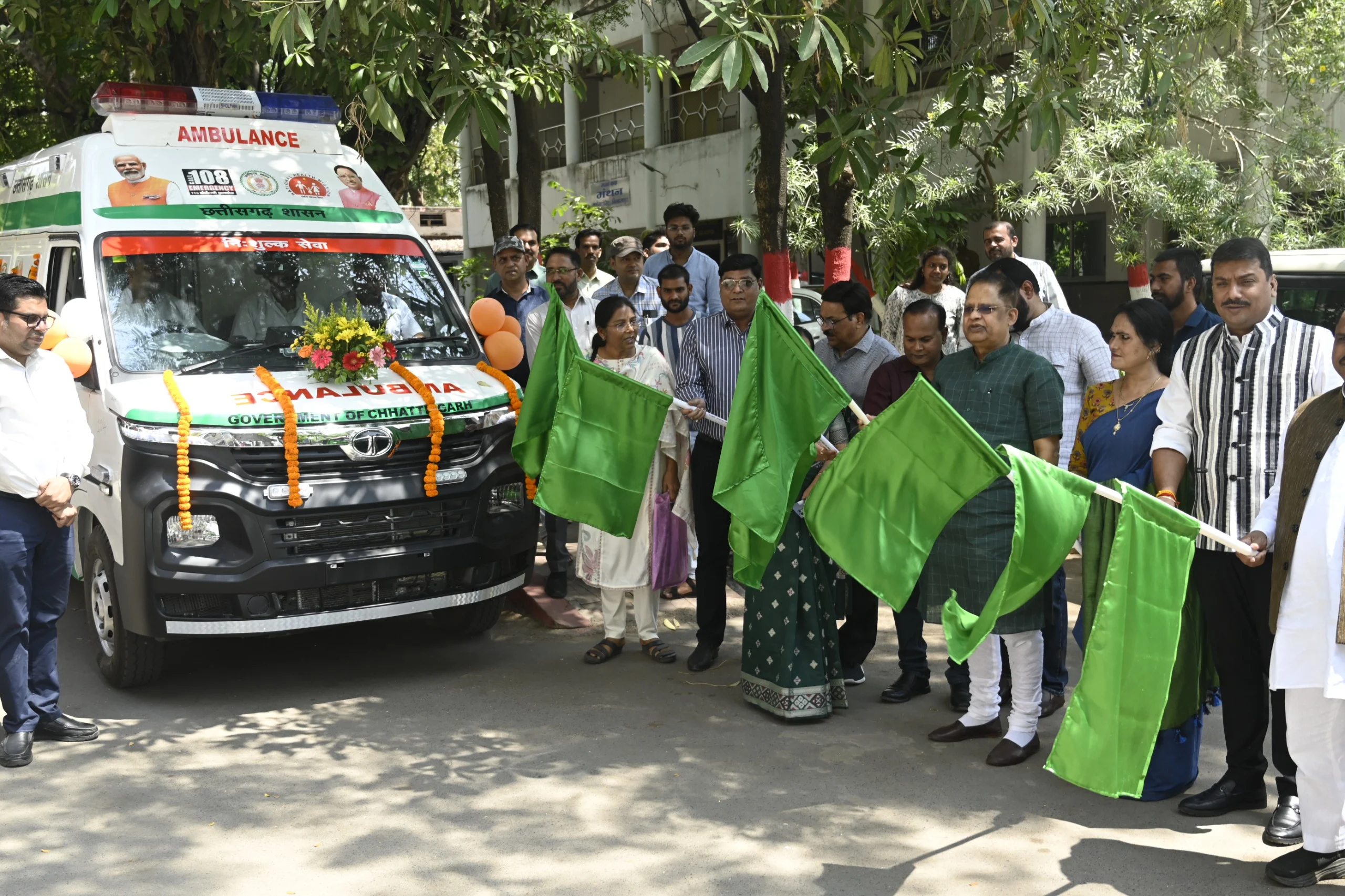 अब हर मिनट की कीमत—बिलासपुर में 108 सेवा का विस्तार, 16 नई एम्बुलेंस सड़क पर