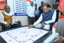 मुख्यमंत्री साय ने सियान गुड़ी का किया शुभारंभ,बुजुर्गों के साथ कैरम खेलकर वरिष्ठजनों का बढ़ाया हौंसला