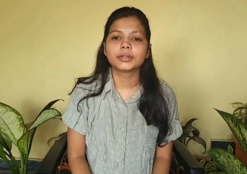 कुनकुरी की आशा ने रचा परचम—12वीं में तीसरा स्थान, अब डॉक्टर बनकर गांवों में सेवा करेगी..लिया संकल्प