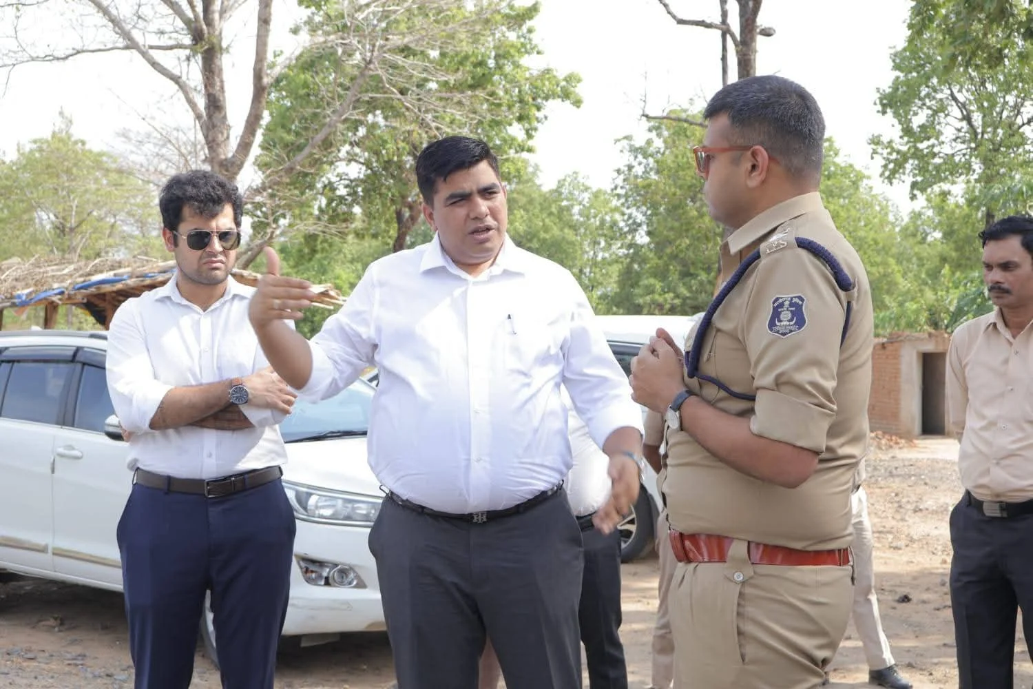 कलेक्टर-एसपी ने किया कटघोरा–चोटिया एनएच-130 में ब्लैक स्पॉट का निरीक्षण