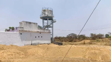 Cg news: शिवनाथ से रेत का अवैध भण्डारण ,दो माज़दा जब्त