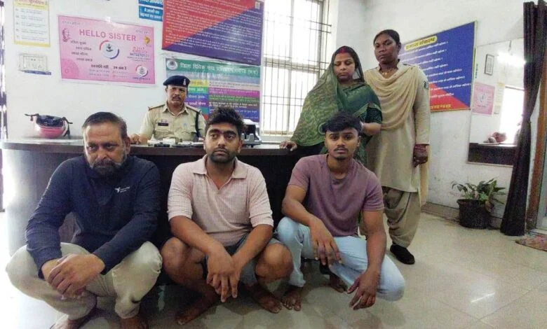 “ऑपरेशन अंकुश”:  IPL सट्टे के तीन अड्डों पर पुलिस रेड, 5 खाईवाल गिरफ्तार… नकदी समेत डिजिटल नेटवर्क जब्त