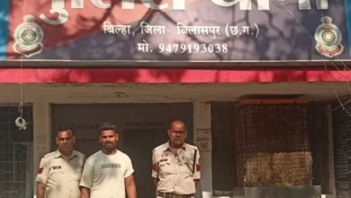 टोल के पास दबंगई: पैसे मांगकर किया हमला, वाहन में तोड़फोड़