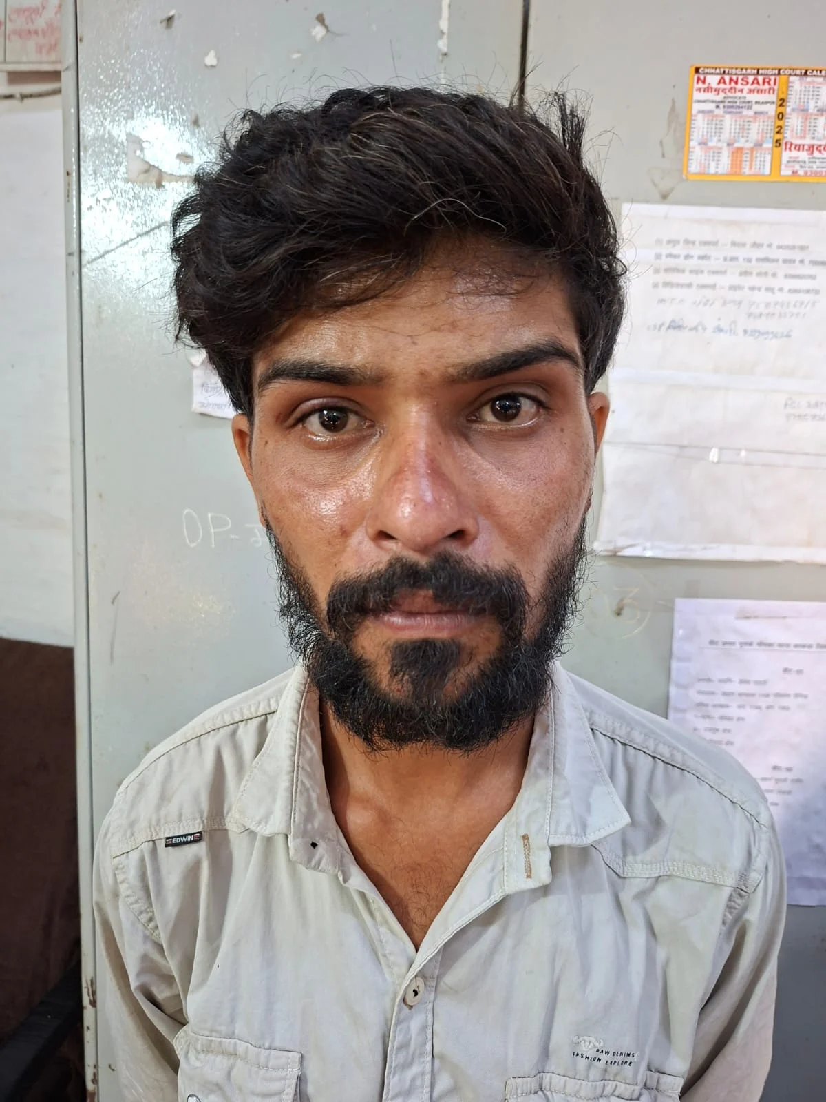 शराब के लिए पैसे नहीं दिए तो बेल्ट से हमला — फरार आरोपी गिरफ्तार
