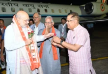 अमित शाह के स्वागत में एयरपोर्ट पहुँचे अमर अग्रवाल, विधायकों संग बस से जाकर दिया ईंधन बचत का संदेश