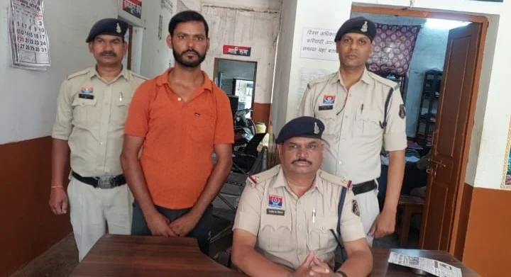 बियर बोतल से खूनी हमला कर फरार आरोपी MP से गिरफ्तार! पुलिस की ताबड़तोड़ कार्रवाई