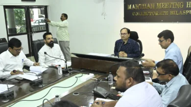 अब सूरज की रोशनी से जगमगाएंगे बैगा आवास, कलेक्टर ने कहा—आवेदन नहीं, समाधान चाहिए