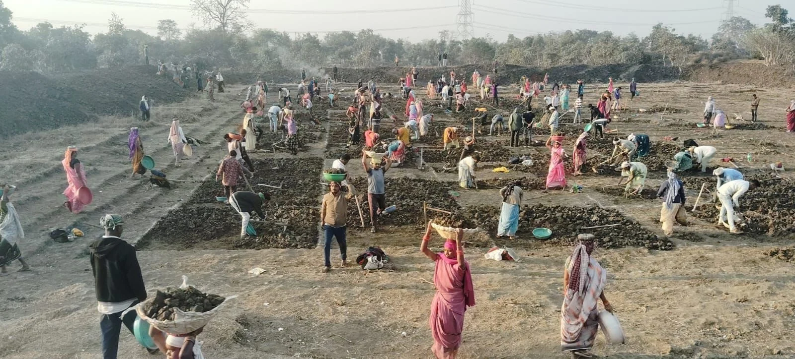 सूखी धरती को नई सांस, कलेक्टर संजय अग्रवाल के ‘मोर गांव-मोर तरिया’ अभियान से जल क्रांति की आहट