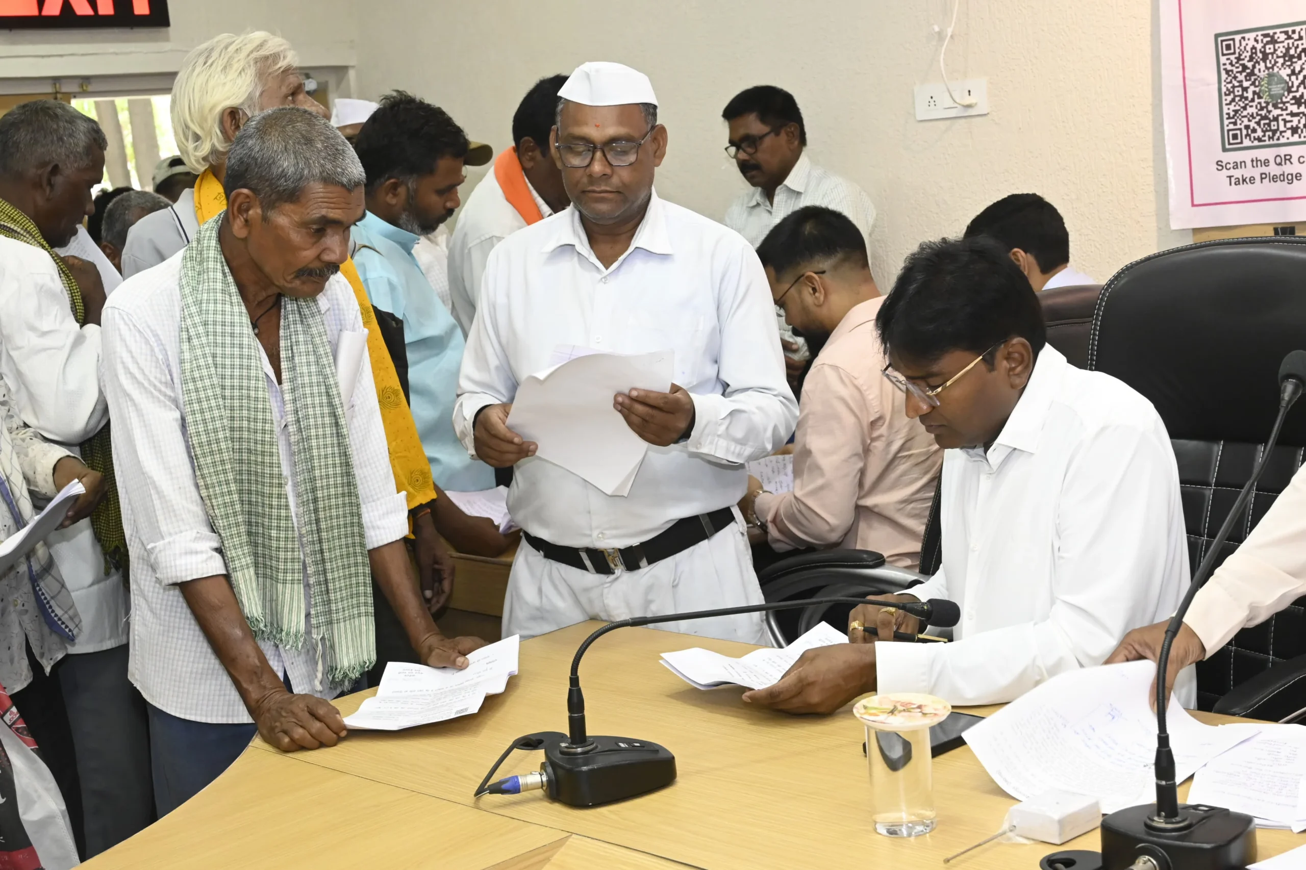 हर मंगलवार वही फरियाद, वही फटकार… क्या सिस्टम ट्रेडमिल पर दौड़ रहा है..जनता पूछ रही..आखिर समाधान कब?