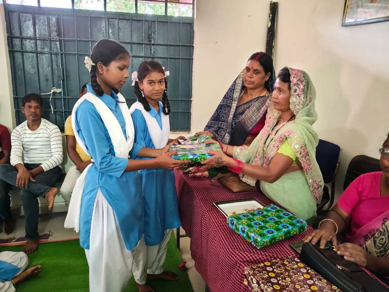 शासकीय उच्चतर माध्यमिक विद्यालय लोधमा में उत्साह के साथ हुआ शाला प्रवेश: होनहार छात्रों का सम्मान और संकल्प के साथ हुई नए सत्र की शुरुआत
