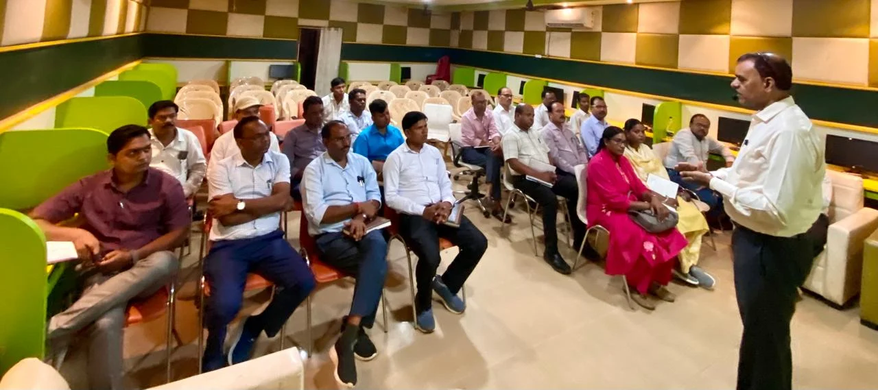 शिक्षा गुणवत्ता उन्नयन हेतु यशस्वी जशपुर कार्यक्रम के तहत बीईओ, एबीईओ और बीआरसीसी का हुआ प्रशिक्षण