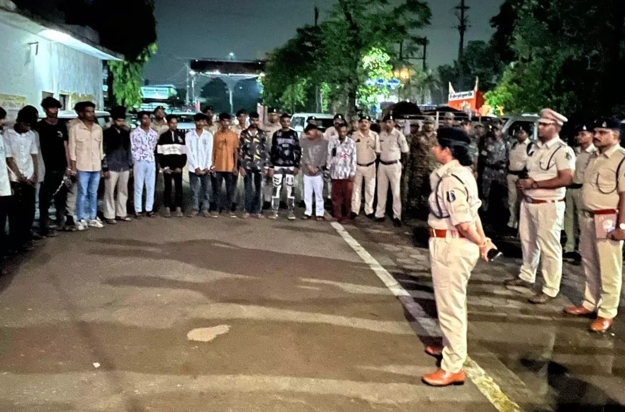 DCP दीपमाला कश्यप ने किया पैदल मार्च, 80 लोगों पर की कार्रवाई
