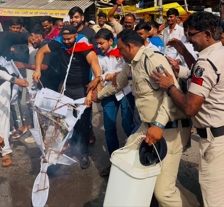 शिक्षा मंत्री का पुतला दहन क्यों हुआ बिलासपुर में….?