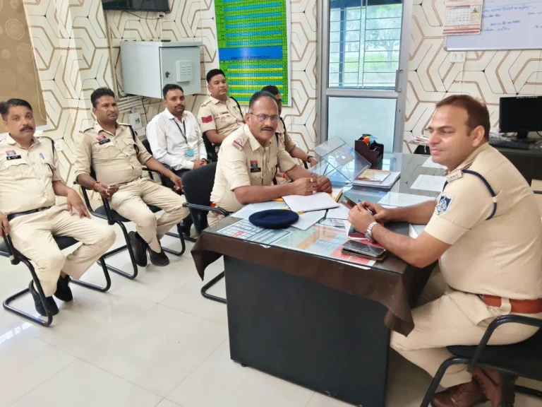 मजबूत जांच और पुख्ता सबूतों से हत्या का आरोपी दोषी, विवेचक को मिला इनाम