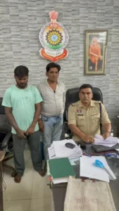 दिनदहाड़े युवक का अपहरण, पहले बेरहमी से पीटा..फिर बाइक पर बैठाकर ले गए;  पुलिस ने दो फरार आरोपियों को दबोचा