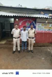सूने मकान में चोरी के लिए बाहर पहरा दे रहा था युवक, 15 हजार में तय हुई थी ‘ड्यूटी’;  पुलिस ने दबोचा