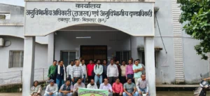 TET अनिवार्यता के खिलाफ तखतपुर में शिक्षकों का हल्लाबोल: SDM को मुख्यमंत्री और शिक्षा मंत्री के नाम सौंपा ज्ञापन