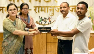 व्यापार विहार की बड़ी पार्किंग में दिनदहाड़े चोरी, व्यवस्था में सेंथ ; 24 घंटे में चोर गिरफ्तार