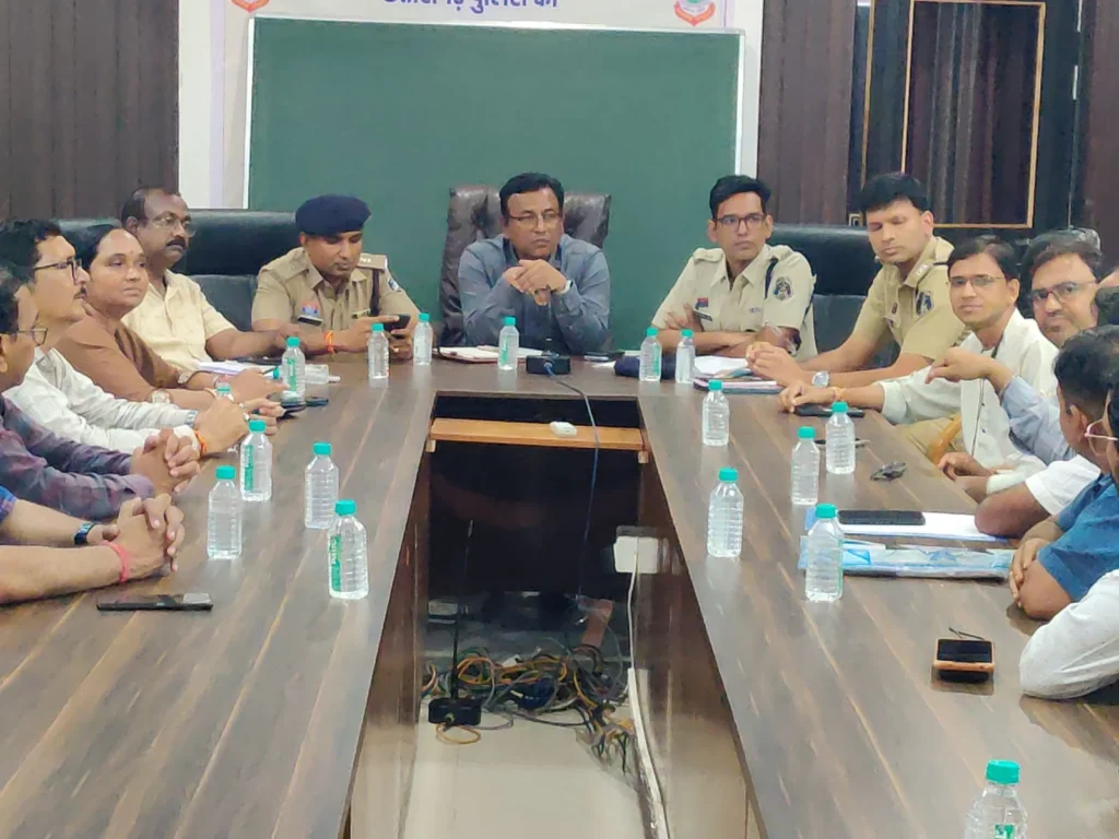 वार्ता का बुलावा, फिर भी पदयात्रा पर अडिग शिक्षक, टीईटी आंदोलन में अब आर-पार का मूड