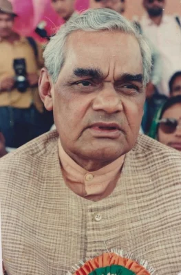 पूर्व प्रधानमंत्री अटल बिहारी वाजपेयी और गोरखपुर: जीजा-साले का रिश्ता, कड़ी-चावल का प्रेम और यादों के अनछुए किस्से