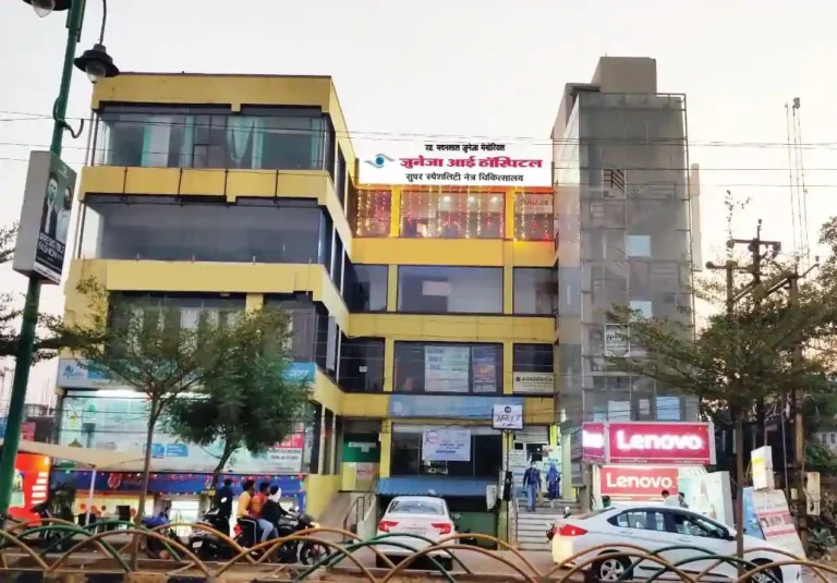 मां के इलाज के लिए पहुंचे थे, कुछ देर बाद मुख्यमंत्री हेल्पलाइन पहुंच गई शिकायत! 4 सितंबर को जुनेजा अस्पताल में आखिर क्या हुआ?
