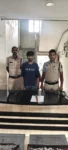 चाकू लहराकर लोगों में दहशत फैलाने निकला युवक, पुलिस ने दबोचा