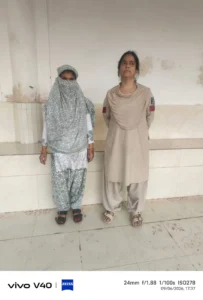 चोरभट्ठी में गांजे का कारोबार बेनकाब, गांजे के साथ महिला गिरफ्तार; बिक्री की रकम भी बरामद