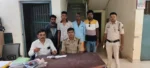 एनीकट के पास सजी थी जुए की महफिल, पुलिस पहुंची तो मची भगदड़; चार जुआरी धराए