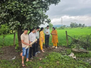 खसरे में दर्ज जमीन, खेत में खड़ी फसल… दोनों का आमना-सामना