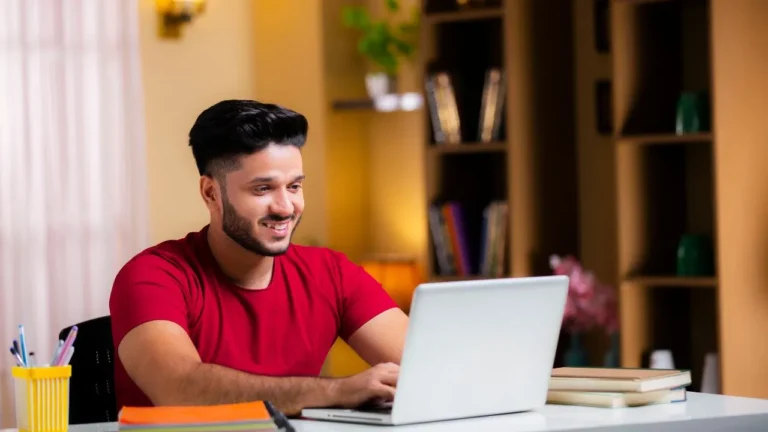 BSc Computer Science या BCA…12वीं के बाद कौन सा कोर्स चुनें?